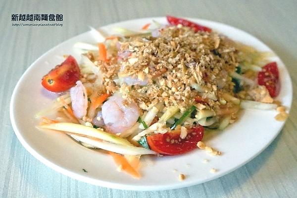 新越 越南麵食館：【五分埔 / 捷運後山埤站 / 越南美食】平價優質越南料理 ✿✿ 新越越南麵食館 ✿✿（完整菜單）