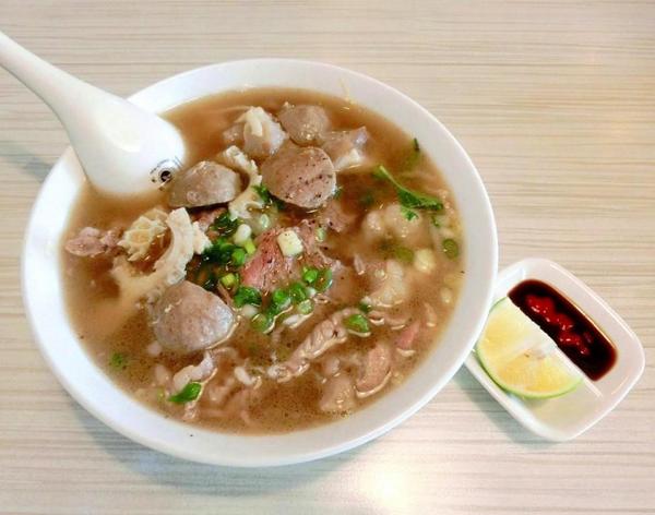 新越 越南麵食館：新越越南麵食館