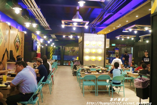 OMAYA春川炒雞(新北中和店)：【新北中和區】超級豐富的一鍋三吃 辛普森湯 起司部隊鍋『OMAYA春川炒雞(新北中和店)』中和韓式推薦