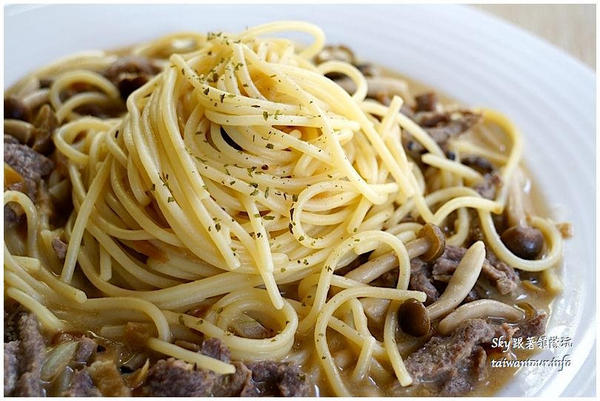 Cocomic Pasta義大利麵鐵板料理：中壢中原大學高C/P值【cocomic pasta義大利麵鑄鐵鍋料理】