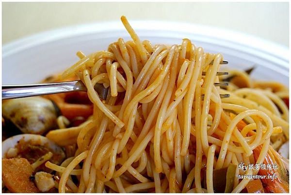 Cocomic Pasta義大利麵鐵板料理：中壢中原大學高C/P值【cocomic pasta義大利麵鑄鐵鍋料理】