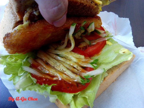 喬媽素食滷味：【臺南Ω善化區】喬媽素食滷味。必吃！超撐雙主菜帕尼尼！