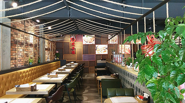 北芳園 專業精緻牛肉麵(信義店)：「台北牛肉麵」【北芳園專業精緻牛肉麵】藝人蕭敬騰愛吃，連觀光局、食尚玩家都指定必吃的牛肉麵店！