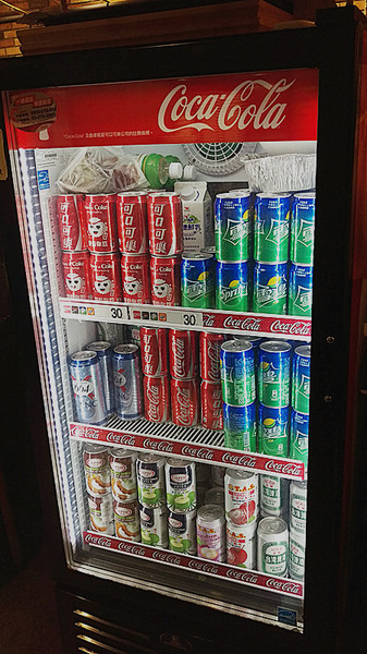 北芳園 專業精緻牛肉麵(信義店)：「台北牛肉麵」【北芳園專業精緻牛肉麵】藝人蕭敬騰愛吃，連觀光局、食尚玩家都指定必吃的牛肉麵店！