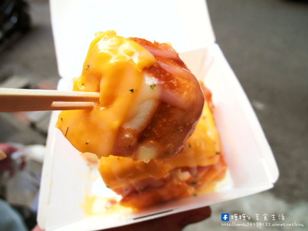 幸福之家 - 黃金煉乳饅頭 東海創始店:〖台中│美食〗幸福之家 - 黃金煉乳饅頭 東海創始店 ❤ 香甜煉乳炸饅頭,口味多多任你挑選,還有會拉絲~~~的起司包唷!!