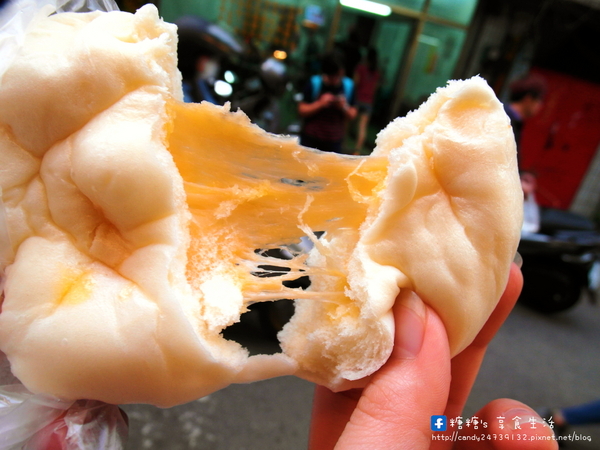 幸福之家 - 黃金煉乳饅頭 東海創始店:〖台中│美食〗幸福之家 - 黃金煉乳饅頭 東海創始店 ❤ 香甜煉乳炸饅頭,口味多多任你挑選,還有會拉絲~~~的起司包唷!!