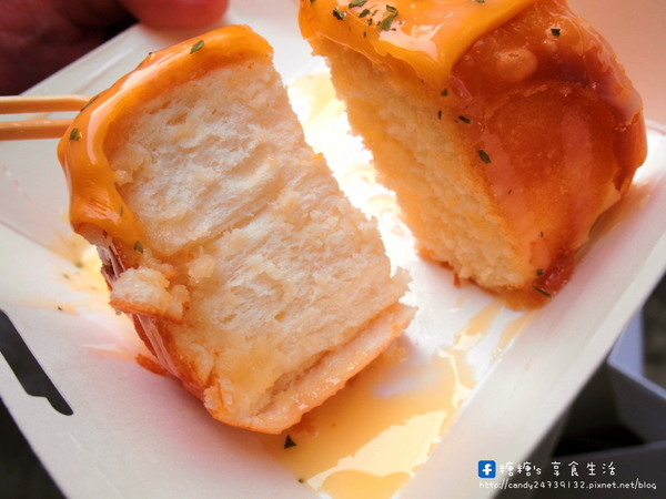 幸福之家 - 黃金煉乳饅頭 東海創始店:〖台中│美食〗幸福之家 - 黃金煉乳饅頭 東海創始店 ❤ 香甜煉乳炸饅頭,口味多多任你挑選,還有會拉絲~~~的起司包唷!!