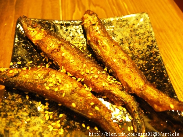 虎拉麵：【愛評口碑券】虎拉麵。高雄深夜隱藏版拉麵終於有店面啦！拉麵控的美味基地 必吃限量豪華豚骨拉麵