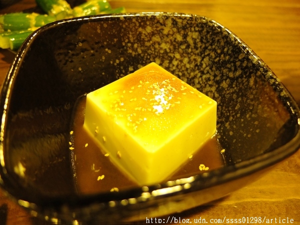 虎拉麵：【愛評口碑券】虎拉麵。高雄深夜隱藏版拉麵終於有店面啦！拉麵控的美味基地 必吃限量豪華豚骨拉麵