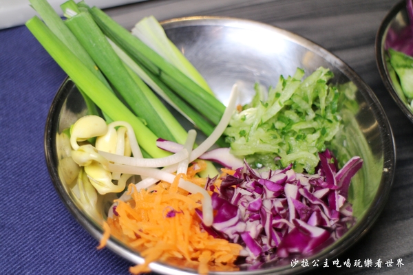 新沙洞韓國涮涮鍋:東區涮涮鍋『新沙洞韓國涮涮鍋』韓式炸雞/人蔘雞火鍋/捷運國父紀念館站