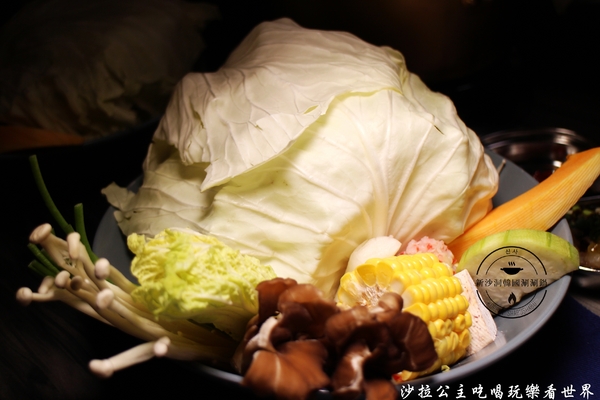 新沙洞韓國涮涮鍋:東區韓式料理『新沙洞韓國涮涮鍋』捷運國父紀念館站