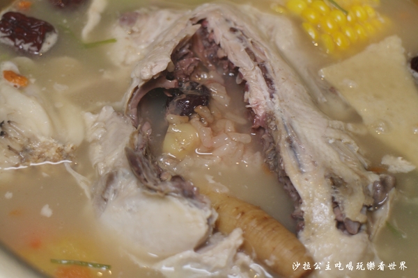 新沙洞韓國涮涮鍋:東區涮涮鍋『新沙洞韓國涮涮鍋』韓式炸雞/人蔘雞火鍋/捷運國父紀念館站