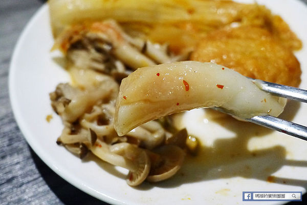 新沙洞韓國涮涮鍋:◆台北東區。捷運國父紀念館【新沙洞韓國涮涮鍋】東區韓式料理。韓式牛骨泡菜鍋。雞湯鍋。韓式炸雞。韓國美食。韓式火鍋