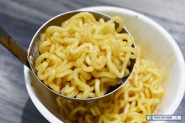 新沙洞韓國涮涮鍋:◆台北東區。捷運國父紀念館【新沙洞韓國涮涮鍋】東區韓式料理。韓式牛骨泡菜鍋。雞湯鍋。韓式炸雞。韓國美食。韓式火鍋