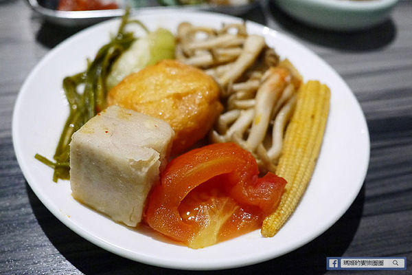 新沙洞韓國涮涮鍋:◆台北東區。捷運國父紀念館【新沙洞韓國涮涮鍋】東區韓式料理。韓式牛骨泡菜鍋。雞湯鍋。韓式炸雞。韓國美食。韓式火鍋