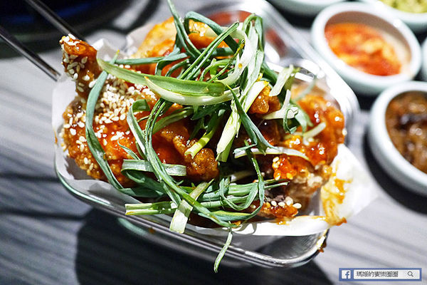 新沙洞韓國涮涮鍋:◆台北東區。捷運國父紀念館【新沙洞韓國涮涮鍋】東區韓式料理。韓式牛骨泡菜鍋。雞湯鍋。韓式炸雞。韓國美食。韓式火鍋