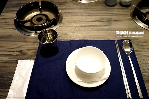 新沙洞韓國涮涮鍋:【東區韓式料理 推薦】韓迷們絕對要朝聖的韓國人蔘雞涮涮鍋/韓式炸雞 ✿✿ 新沙洞韓國涮涮鍋 ✿✿(完整菜單)