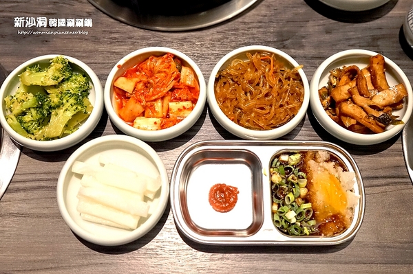 新沙洞韓國涮涮鍋:【東區韓式料理 推薦】韓迷們絕對要朝聖的韓國人蔘雞涮涮鍋/韓式炸雞 ✿✿ 新沙洞韓國涮涮鍋 ✿✿(完整菜單)