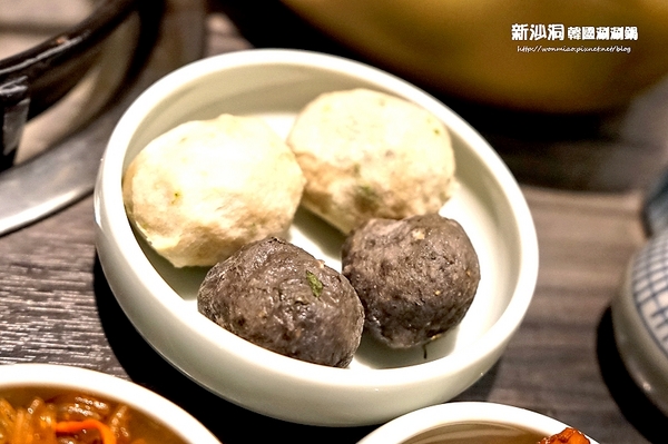 新沙洞韓國涮涮鍋:【東區韓式料理 推薦】韓迷們絕對要朝聖的韓國人蔘雞涮涮鍋/韓式炸雞 ✿✿ 新沙洞韓國涮涮鍋 ✿✿(完整菜單)