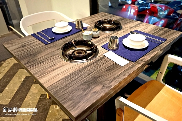 新沙洞韓國涮涮鍋:【東區韓式料理 推薦】韓迷們絕對要朝聖的韓國人蔘雞涮涮鍋/韓式炸雞 ✿✿ 新沙洞韓國涮涮鍋 ✿✿(完整菜單)