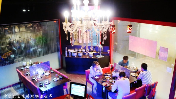 上乘三家涮涮鍋共和國(西門旗艦店)：西門町火鍋『上乘三家涮涮鍋共和國』捷運西門站/宵夜