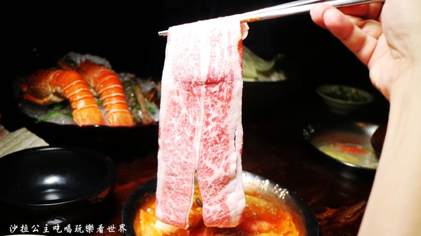 上乘三家涮涮鍋共和國(西門旗艦店)：西門町火鍋『上乘三家涮涮鍋共和國』捷運西門站/宵夜