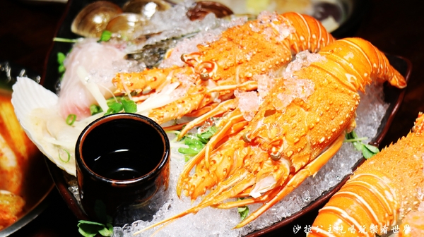 上乘三家涮涮鍋共和國(西門旗艦店)：西門町火鍋『上乘三家涮涮鍋共和國』捷運西門站/宵夜