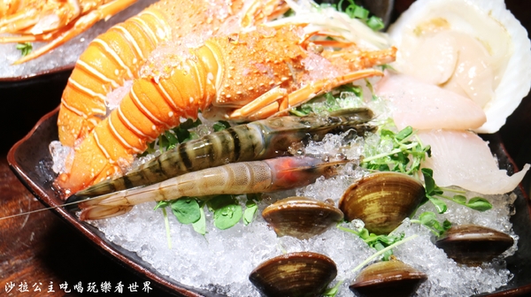 上乘三家涮涮鍋共和國(西門旗艦店)：西門町火鍋『上乘三家涮涮鍋共和國』捷運西門站/宵夜