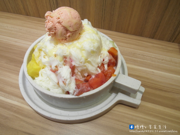 霜府手作:〖台中│美食〗霜府手作 ❤ 一中商圈新開幕,水果雪花冰、黑糖剉冰、手工豆花、嫩仙草、現打果汁、招牌點心,夏日冰品新選擇!!