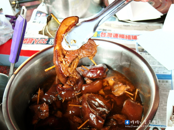 金總立吞焢肉:〖台中│美食〗金總立吞焢肉 ❤ 焢肉行動餐車,烏日趴趴造~六點開賣常常不到一小時就賣光光了!!要吃要搶快~