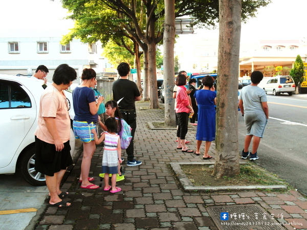 金總立吞焢肉:〖台中│美食〗金總立吞焢肉 ❤ 焢肉行動餐車,烏日趴趴造~六點開賣常常不到一小時就賣光光了!!要吃要搶快~