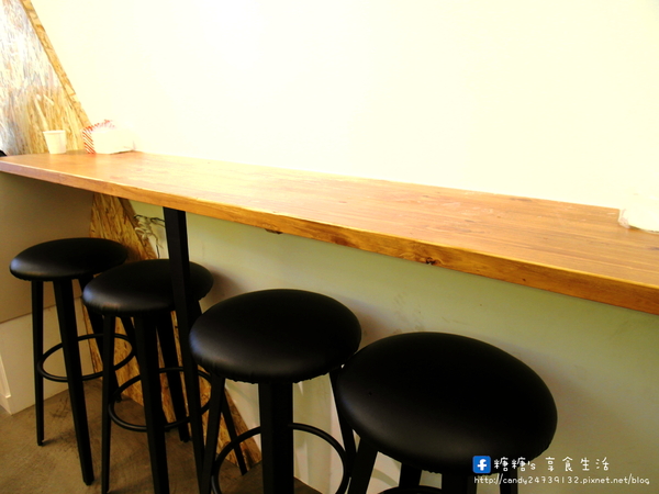 KURIMU 咕粒姆：〖台中│美食〗KURIMU 咕粒姆 ❤ 勤美附近新開張的泡專賣店，泡芙size超級大，內餡有北海道牛奶、地瓜及芋頭三種~還有一次塞兩球冰淇淋的冰心泡芙，讓你吃的更過癮!!