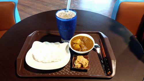 多內市集：桃園新景點~多肉市集&阿貓咖啡龍貓公車