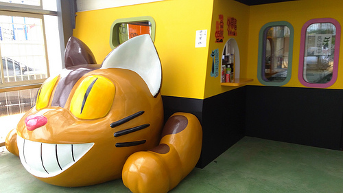 多內市集：桃園新景點~多肉市集&阿貓咖啡龍貓公車