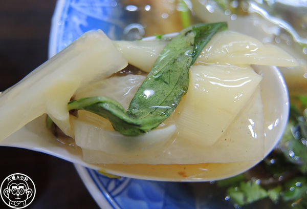 涼師父大腸蚵仔麵線：呷飽祙【台中西屯･涼師父大腸蚵仔麵線】品項多元平價美味