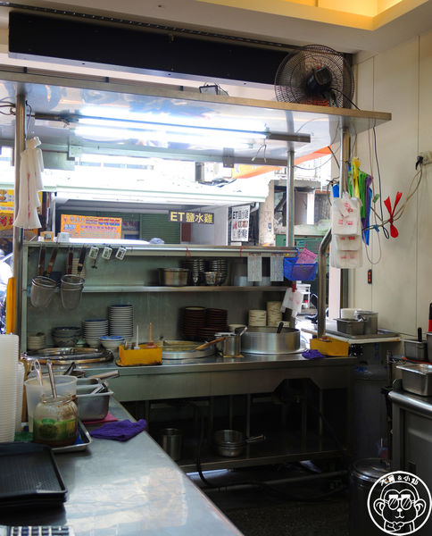 涼師父大腸蚵仔麵線：呷飽祙【台中西屯･涼師父大腸蚵仔麵線】品項多元平價美味