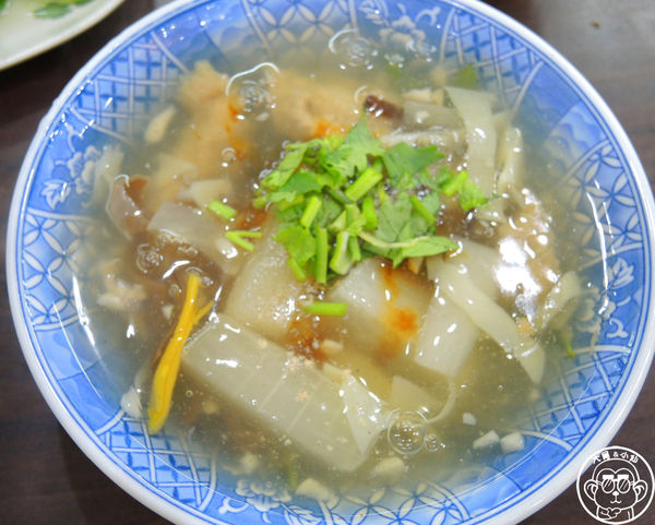 涼師父大腸蚵仔麵線：呷飽祙【台中西屯･涼師父大腸蚵仔麵線】品項多元平價美味