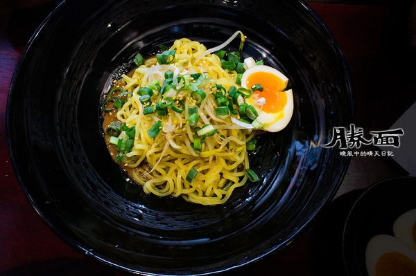 勝麵(士林夜市店):【台北士林 | 勝麵】充滿牛肉香氣的麻辣麵好選擇