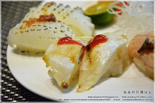 國賓大飯店 i River愛河牛排海鮮自助餐廳:【高雄】前金區。國賓 i River 愛河牛排海鮮自助餐廳