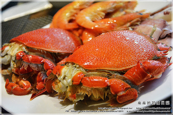 國賓大飯店 i River愛河牛排海鮮自助餐廳:【高雄】前金區。國賓 i River 愛河牛排海鮮自助餐廳