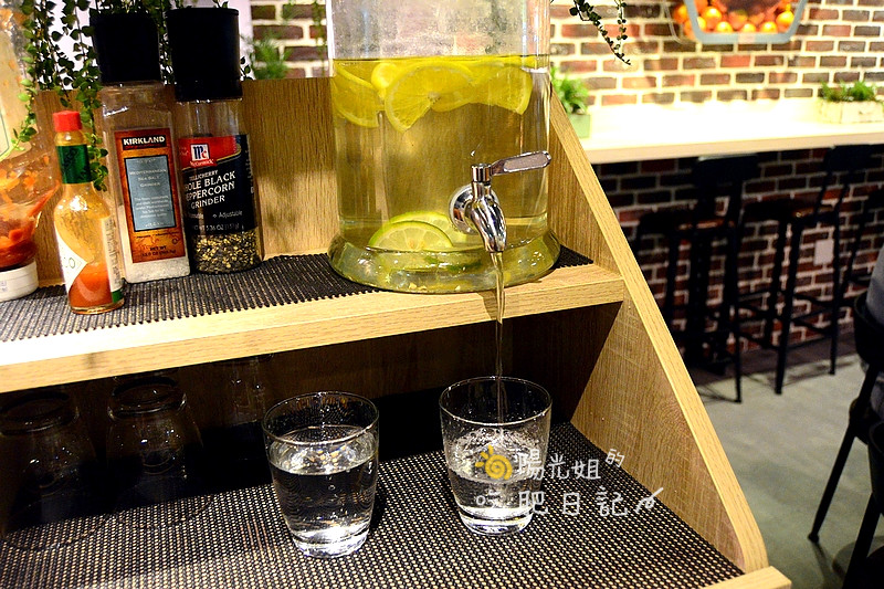 VITASQUEEZE-05.JPG - VITA SQUEEZE