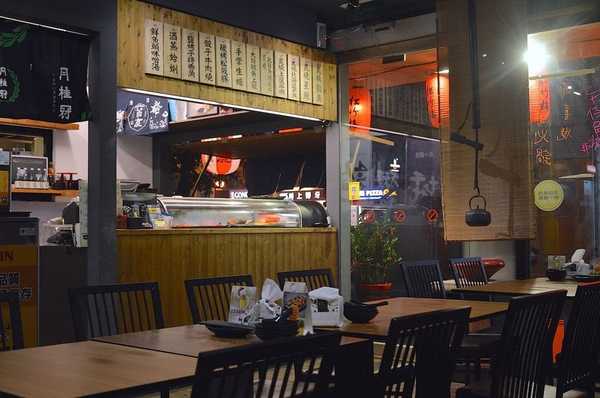 腹一杯 Haraipai:W小姐旅行畫報/ 台北食報| 腹一杯Haraipai 日式居酒屋 食事-酒場-串燒 好吃不一定貴 隱藏版淚眼CP值 食材媲美高級料亭#南京復興站