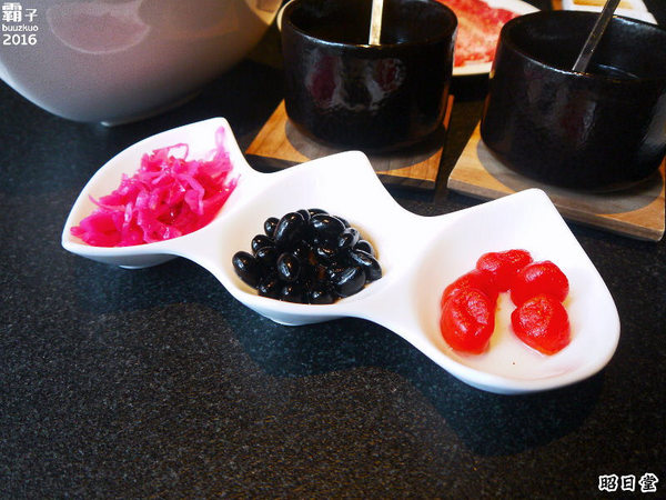 昭日堂:昭日堂燒肉名門,秋季燒肉加火鍋,三人用餐超划算!