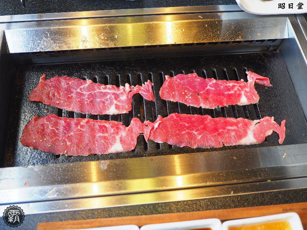 昭日堂:昭日堂燒肉名門,秋季燒肉加火鍋,三人用餐超划算!