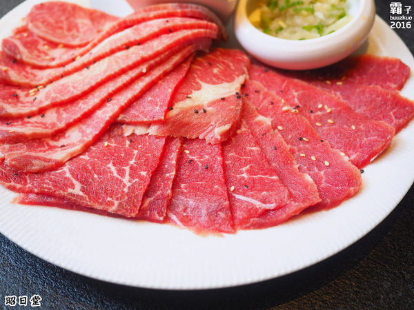 昭日堂:昭日堂燒肉名門,秋季燒肉加火鍋,三人用餐超划算!