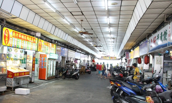 昌津柴魚 しょくじ どころ：【台南】120元的美味日式定食就在『昌津柴魚』！好吃的店家不能只有我知道！>//<