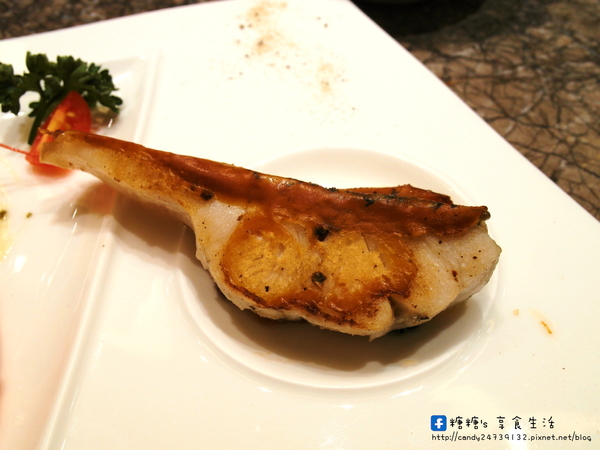 合榭創意板燒小廚:〖台中│美食〗合榭精緻鐵板料理 ❤ 忠孝夜市中,高貴不貴精緻鐵板燒料理,平價消費,高檔享受!!平日還有推出199元的商業午餐套餐唷~