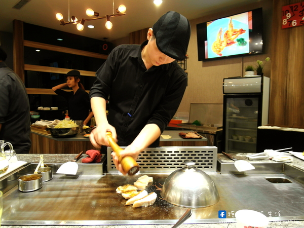 合榭創意板燒小廚:〖台中│美食〗合榭精緻鐵板料理 ❤ 忠孝夜市中,高貴不貴精緻鐵板燒料理,平價消費,高檔享受!!平日還有推出199元的商業午餐套餐唷~