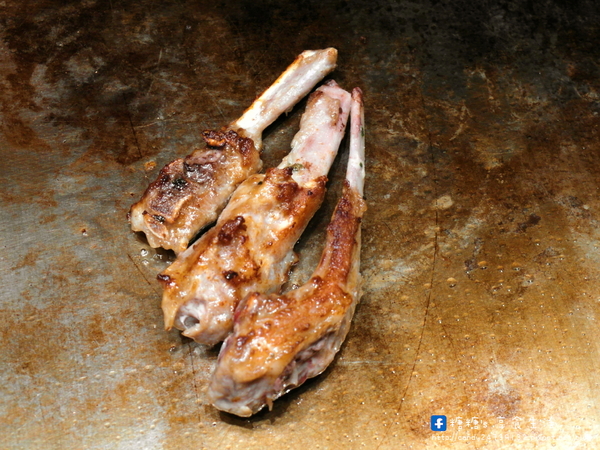 合榭創意板燒小廚:〖台中│美食〗合榭精緻鐵板料理 ❤ 忠孝夜市中,高貴不貴精緻鐵板燒料理,平價消費,高檔享受!!平日還有推出199元的商業午餐套餐唷~