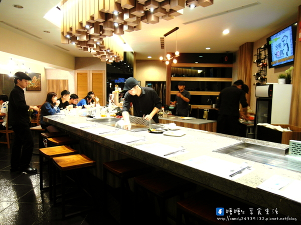 合榭創意板燒小廚:〖台中│美食〗合榭精緻鐵板料理 ❤ 忠孝夜市中,高貴不貴精緻鐵板燒料理,平價消費,高檔享受!!平日還有推出199元的商業午餐套餐唷~